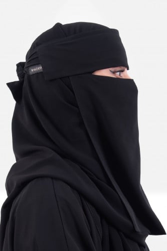 نقاب بغطاء على العين وخطين مطاط