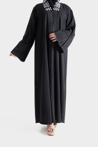 عباية لف من قماش الكريب