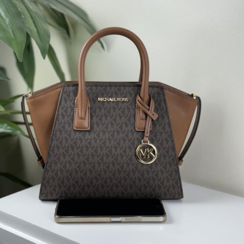 شنطة مايكل كورس