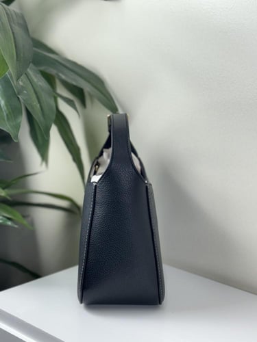 شنطة توري بورش