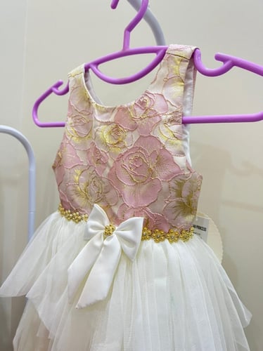 فستان بناتي