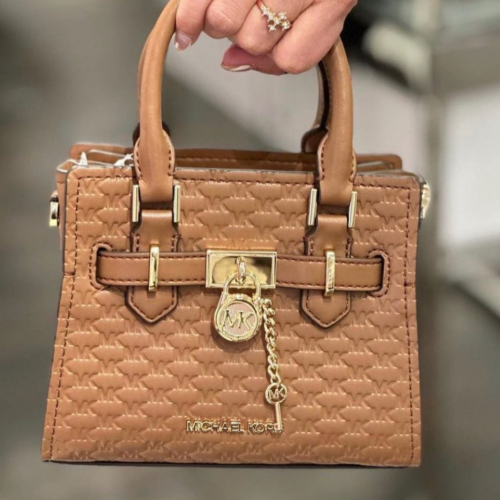 شنطة مايكل كورس