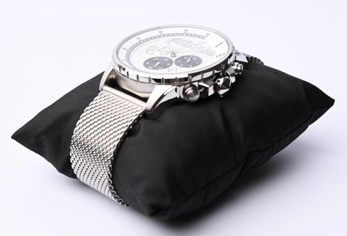 ساعة جست كفالي