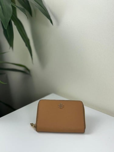 محفظة توري بورش