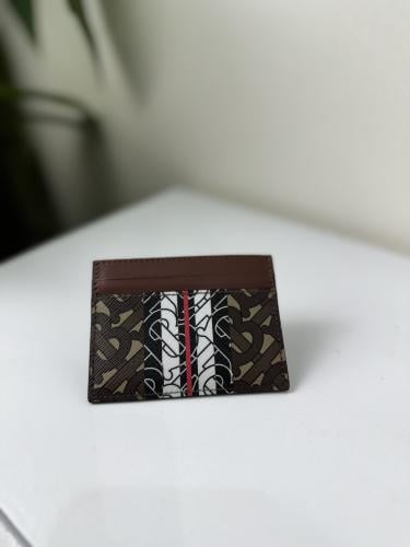 كارد هولدر بربري