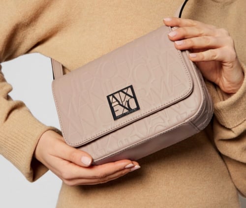 ارماني اكسشينج