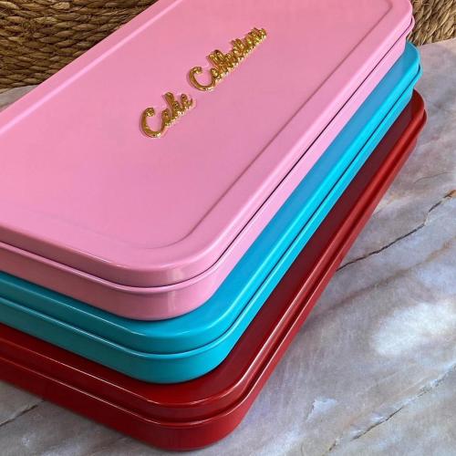 صينية بسبوسة بغطاء مع قطاعة شكل مستطيل (متوفر اكثر...