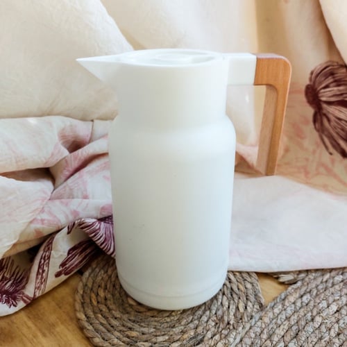 ترمس بمقبض خشبي سعة 1 لتر (متوفر لون اسود وابيض)