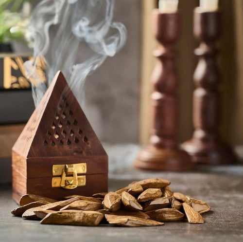 مبخرة بخور هرمية الشكل - صناعة هندية (متوفر حجمين)