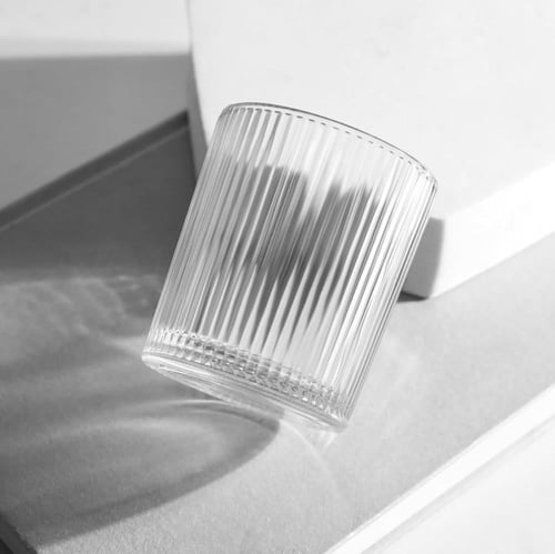 طقم كاسات عصير بتصميم أنيق لون شفاف - 3 قطع | 265م...