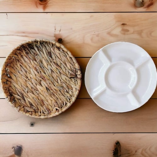 طبق تقديم سيراميك مقسم مع سلة خوص 27سم