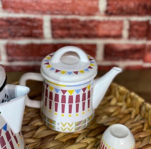 ابريق معدن ابيض نقشة عسيري 0.6 لتر