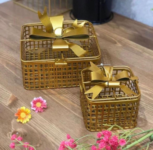 صندوق هدايا مربع شكل قفص