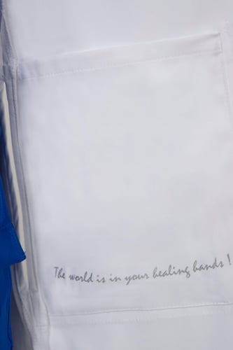 لاب كوت طبي طويل نسائي ماركة هيلينج هاندز