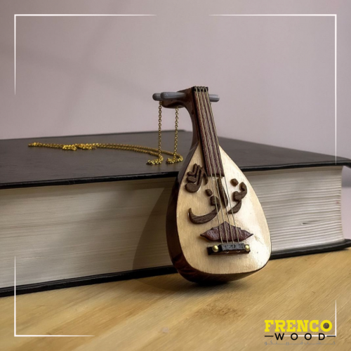 عود خشبي بني