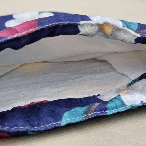 صُرَّة قماشية - ورود غامقة