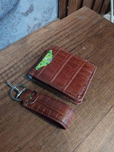 محفظه جلد تمساح نادر صناعه يدوية