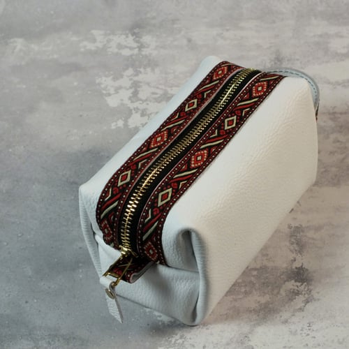 حقيبة يد جلد طبيعي أبيض