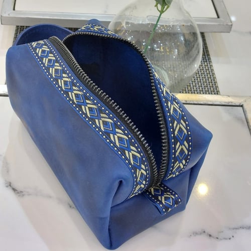 حقيبة يد جلد طبيعي أزرق ملكي