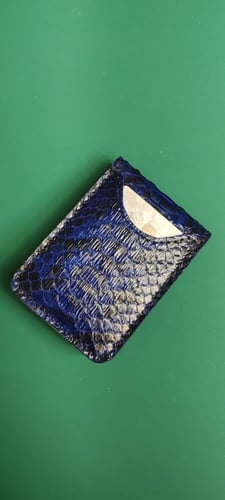 محفظة بطاقات جلد بايثون أزرق ملكي