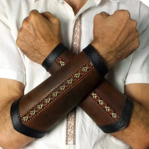 طقم فارس او فارسة 6 قطع تفصيل يدوي