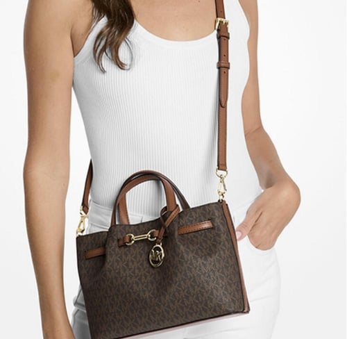 مايكل كورس وسط