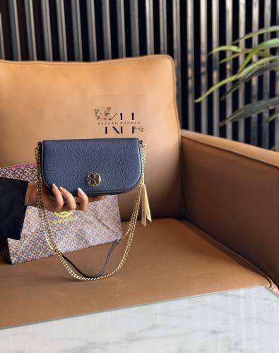 شنطة tory burch كحلي حجم سمول