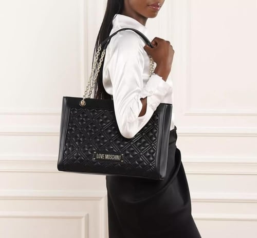 شنطة لوف موسكينو لارج