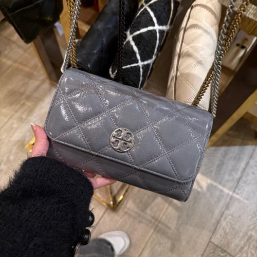 شنطة tory burch