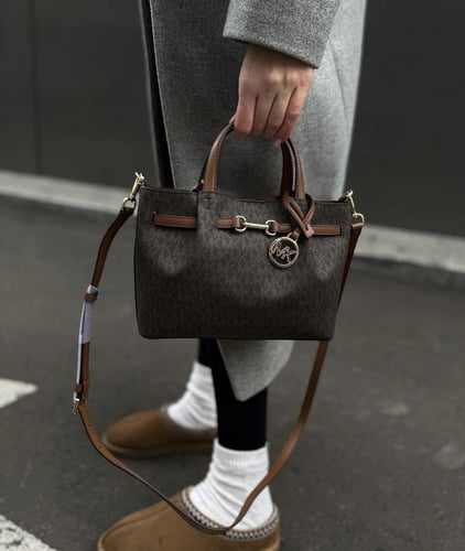 مايكل كورس وسط