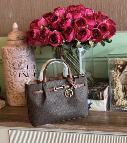 مايكل كورس وسط