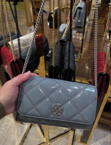 شنطة tory burch