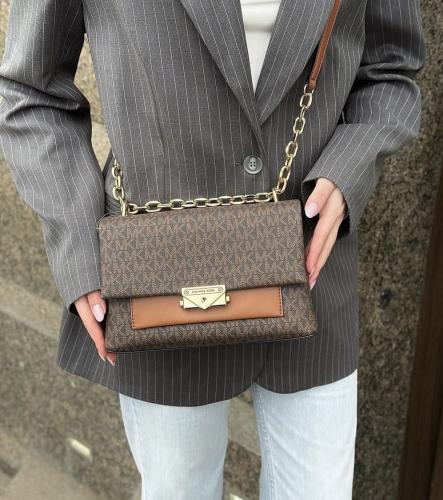 حقيبة مايكل كورس وسط