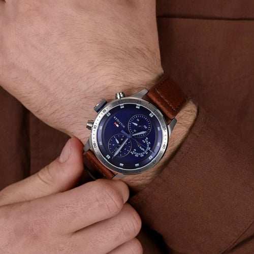 ساعة Tommy Hilfiger رجالي