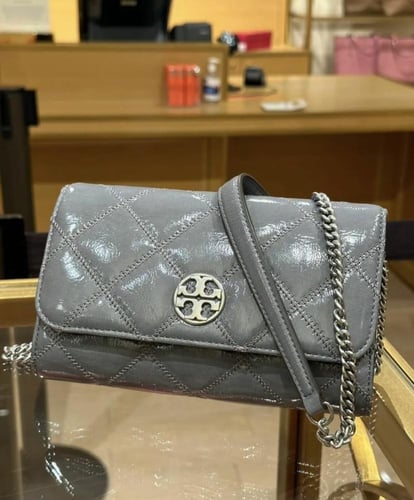 شنطة tory burch