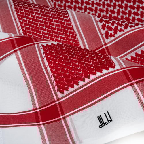 شماغ ditchi الأحمر