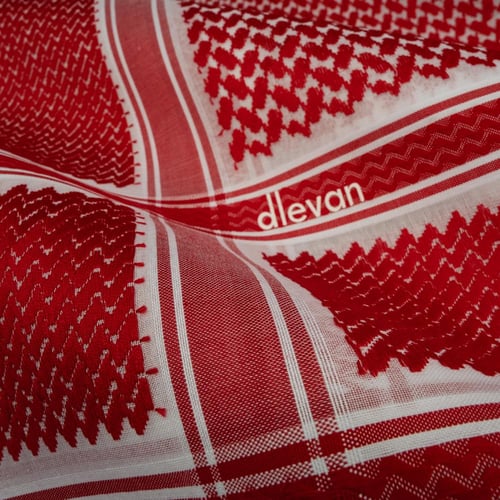 شماغ dlevan الأحمر