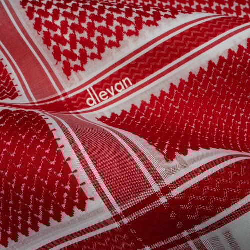 شماغ dlevan الأحمر