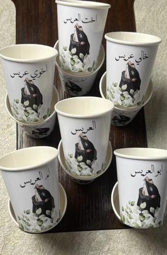 اكواب ورقيه حسب الطلب