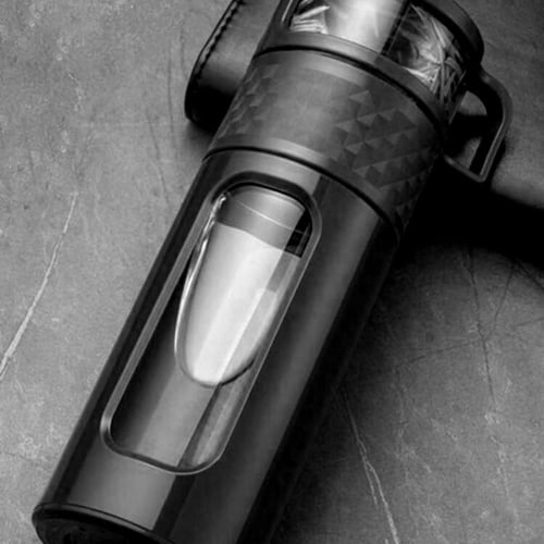 كوب الشاي والاعشاب