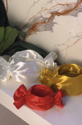 حلاوة العيد وسط ٢٠ سم