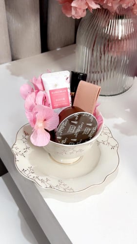 عيديات للـ كبار توزيعات