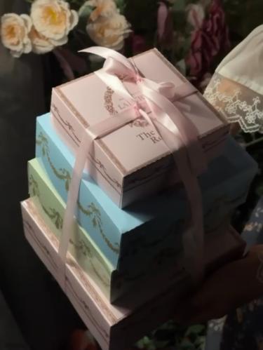 بوكسات لادوريه laduree