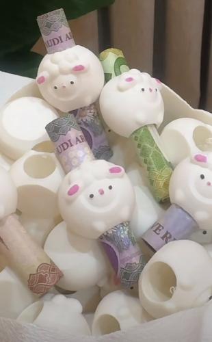 حامل فلوس خروف العيد ( السعر للحبه