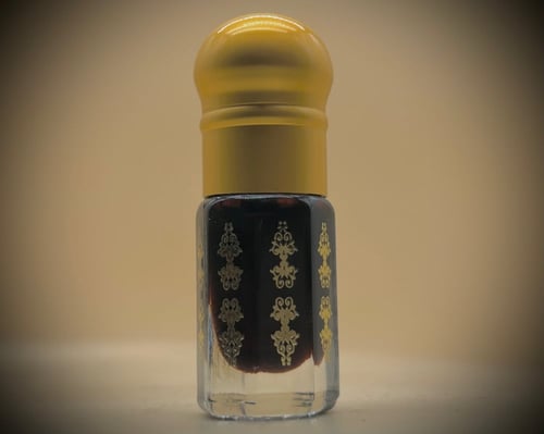 دهن عود لُبْده