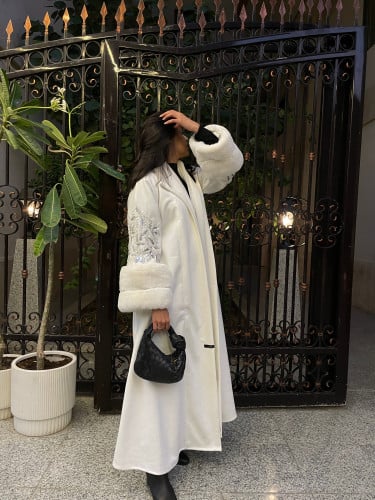ابيض مع شك LUEA - L90