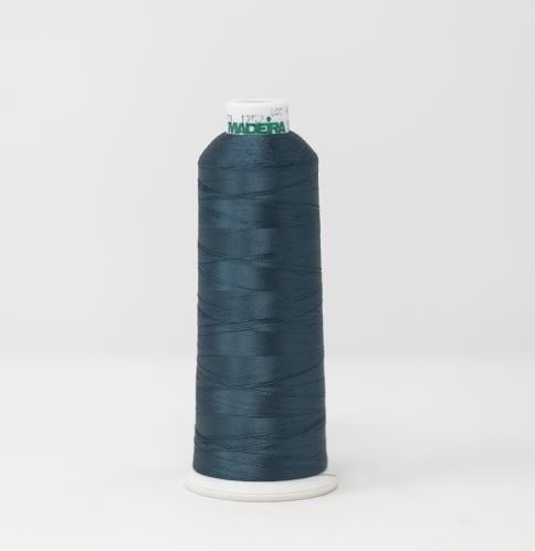 خيط تطريز الماني كلاسيك من MADEIRA عبوة 5000متر