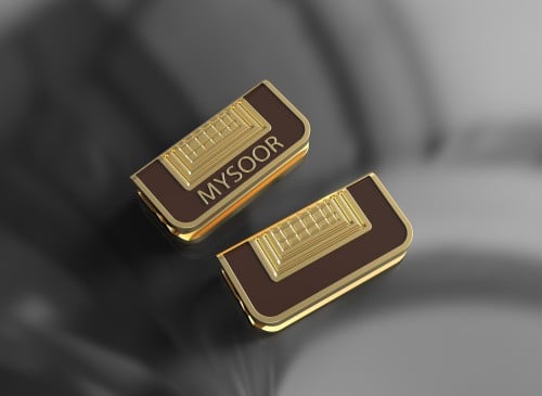 اكسسوار جيب بني مع اطار فضي ذهبي موديل 10