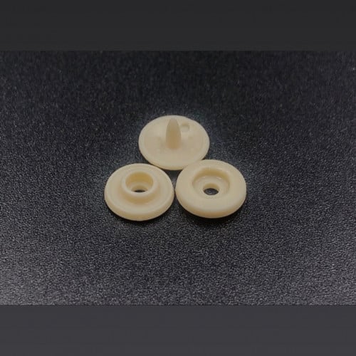 طقطق بلاستيك مقاس 9 سم