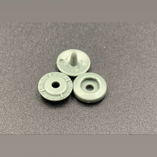 طقطق بلاستيك مقاس 9 سم